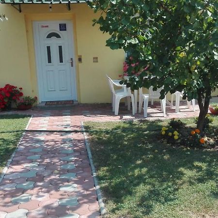 Apartman Peric Ðakovo Exterior foto