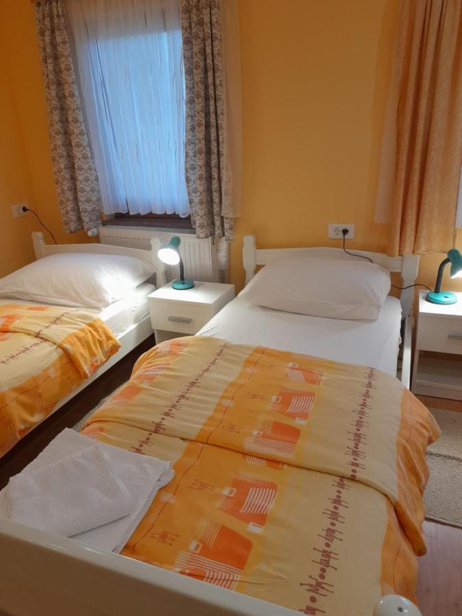 Apartman Peric Ðakovo Exterior foto