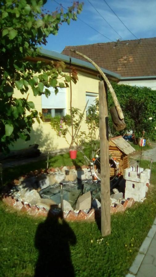 Apartman Peric Ðakovo Exterior foto
